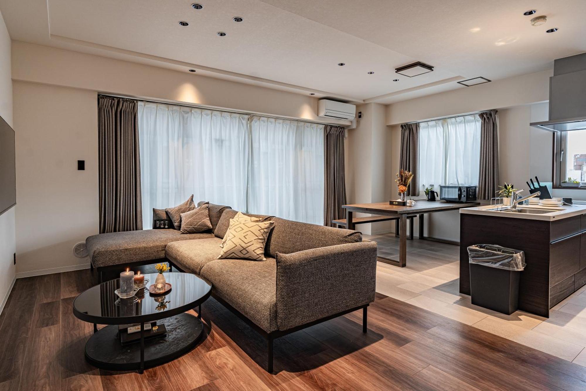 Apartment Hotel 11 Shinsaibashi Amemura Osaka Exterior photo